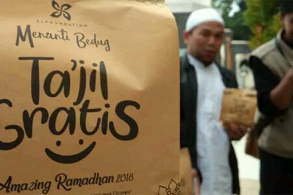Sampai Ramadhan Hari Ke-23, 9000 Takjil dari Elcorps Berhasil Didistribusikan