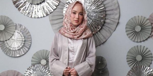 Fesyen Bulan Ramadhan, Cacha Frederica dan Elzatta Luncurkan Busana Muslim Berbahan Premium
