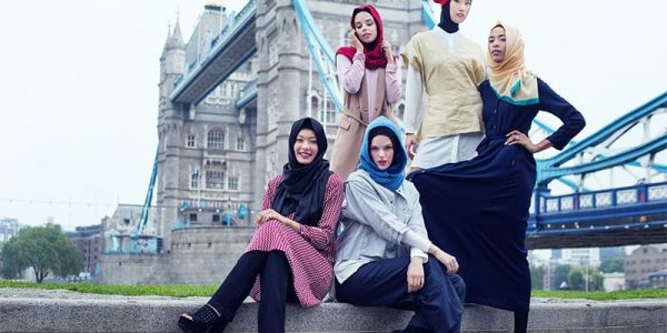 Wakili Fashion Hijab Indonesia, Elzatta dan DAUKY Hadir Perdana di Indonesian Weekend 2016, London
