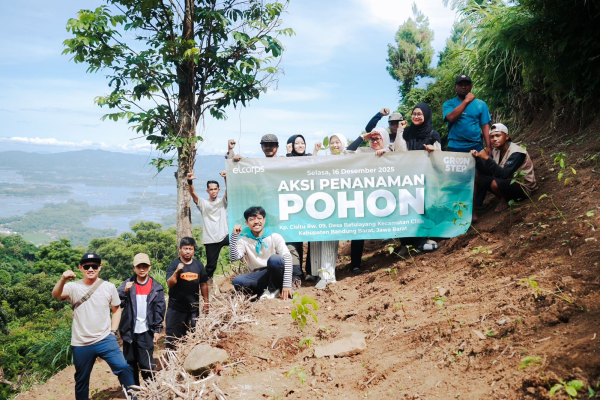 Elcorps Perkuat Komitmen Keberlanjutan melalui Aksi Penanaman Pohon di Kampung Cisitu, Kabupaten Bandung Barat