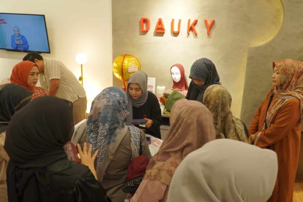 Selamat Datang Uda Uni, Dauky Gencar Membuka Toko Barunya di Padang