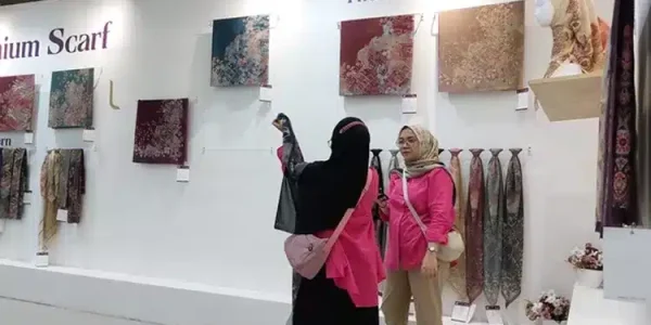 Hadirkan Exhibition Koleksi 2024, Elzatta Angkat Keindahan dan Sentuhan Uzbekistan hingga Warna Kekinian